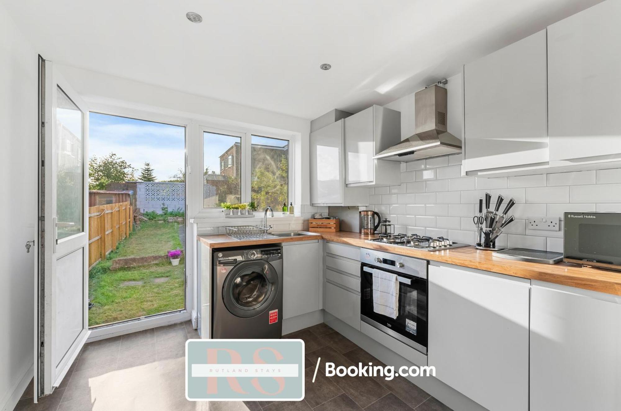 Contractors Accommodation South Wales By Rutland Stays Short Lets & Serviced Accommodation Pentre Treorky Εξωτερικό φωτογραφία