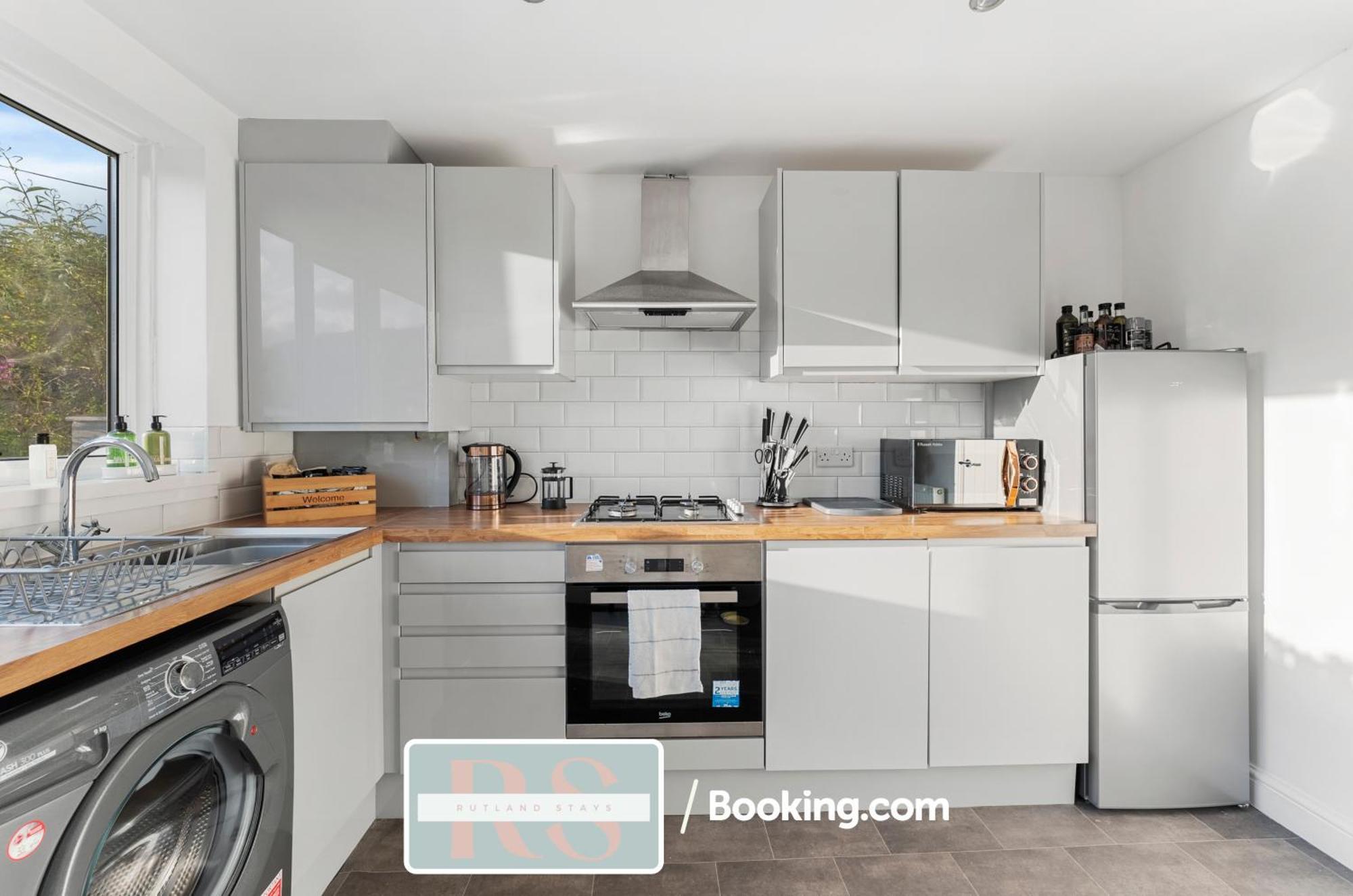 Contractors Accommodation South Wales By Rutland Stays Short Lets & Serviced Accommodation Pentre Treorky Εξωτερικό φωτογραφία